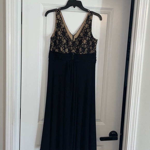 Jessica Howard Dresses & Skirts - Jessica Howard evening dress